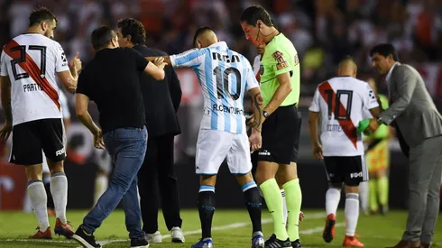 Centurión, foto en el banco del Monumental y "el único 10"