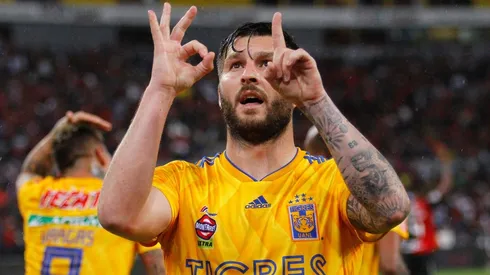 Gignac le dio el triunfo a Tigres sobre el final.