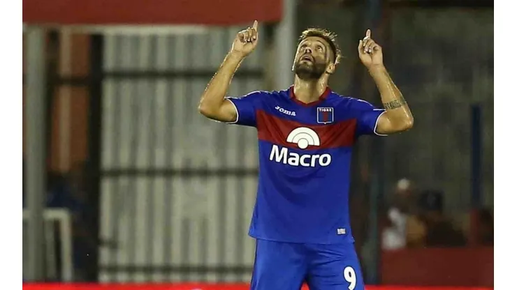 Federico González anotó el primero de Tigre.