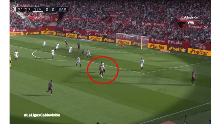 La perdió Messi, salió la contra y gol de Sevilla