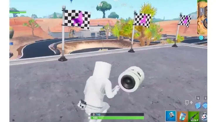 Registra cofres o cajas de munición en una pista de carreras o en una discoteca en Fortnite - Desafío Horas Extra
