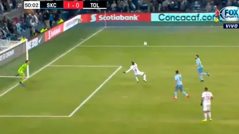 Gigliotti erró un gol increíble en la derrota de su equipo.
