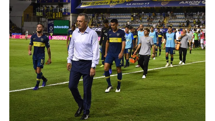 Foto de Alfaro y los jugadores de Boca.