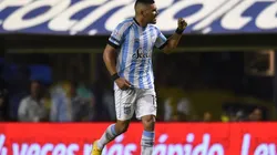 Barbona celebra su gol en La Bombonera.