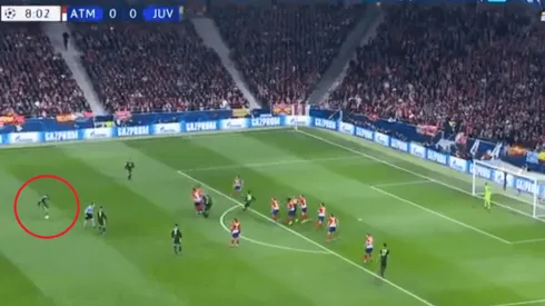 Uno mejor que otro: Oblak le sacó a Cristiano Ronaldo el golazo de la fecha