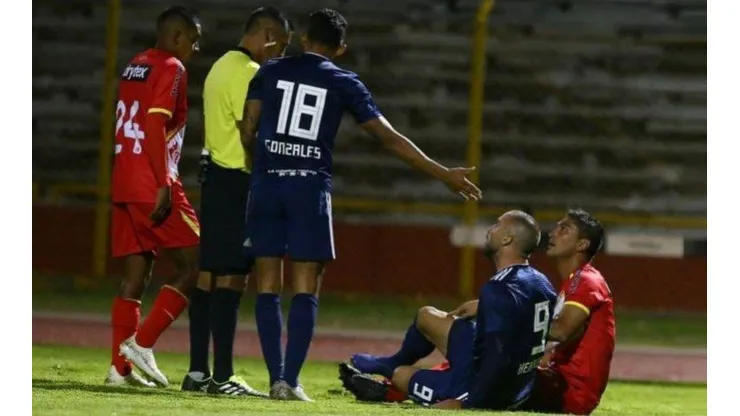 En suspenso: Herrera llegaría con lo justo al clásico del domingo