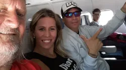 Pablo Lescano tenía frío en un avión y la rompió con un comentario en Twitter