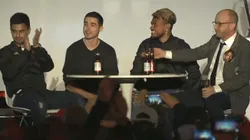 No podemos más: la frase que le gritaron al Pity Martínez en pleno evento