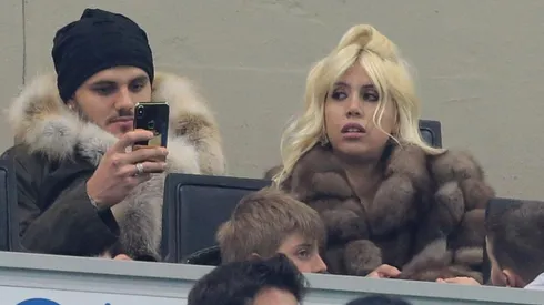 Icardi y Wanda Nara en el palco del Inter.
