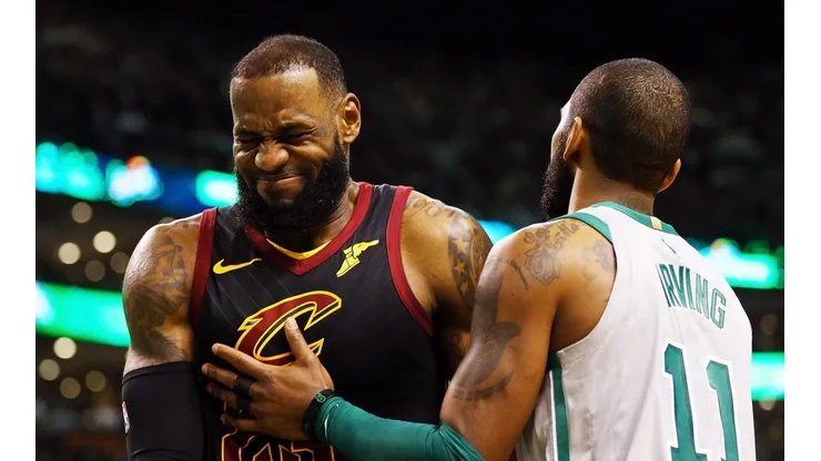 LeBron James sigue reclutando a Kyrie Irving para que se vaya a los Lakers