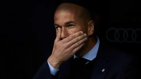 Chelsea apuntaría hacia Zinedine Zidane.