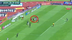 Carlos González abrió el marcador en el Clásico Capitalino con un furioso cabezazo