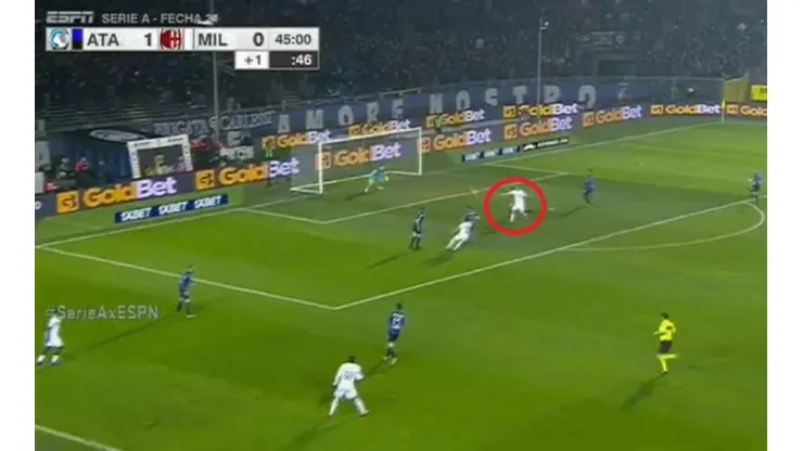 Piatek y uno de los goles del fin de semana.