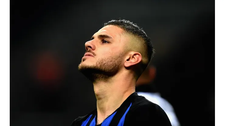 SIN RESPUESTAS. Mauro Icardi perdió la capitanía y la titularidad en una semana (Foto: Getty).