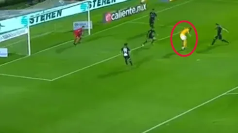 Locura total: golazo de taco de Gignac a Necaxa