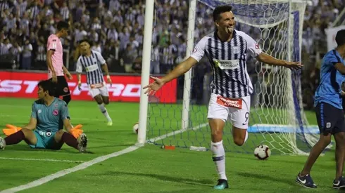 Mauricio Affonso celebra su gol.