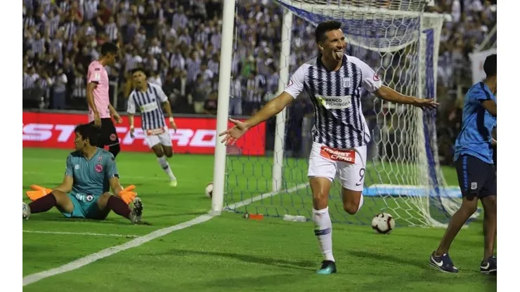Mauricio Affonso celebra su gol.