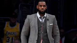 LeBron James asegura que será dueño de un equipo y Magic Johnson lo apoya