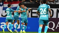 Ríos festeja su primer gol con la camiseta de Racing.