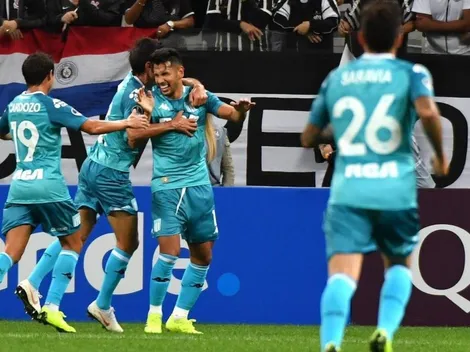 Racing estuvo a 2' de ganar en Brasil pero Corinthians se lo empató sobre la hora