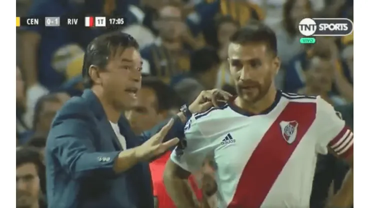 El detalle que nadie te mostró: la reacción de Gallardo y Ponzio al gol de Quintero