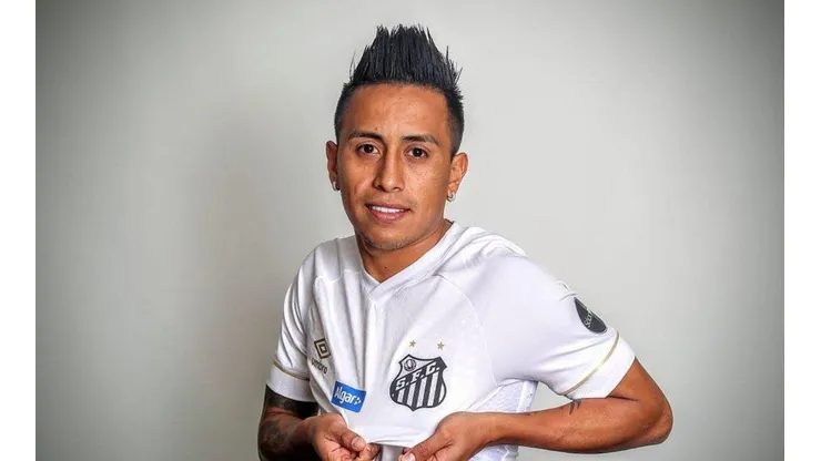 Asume la responsabilidad: Cueva fue presentado como jugador del Santos