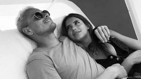 Foto de Javier Hernández y su novia.