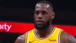 Fanáticos de los Hawks se burlan de LeBron James en la derrota de los Lakers