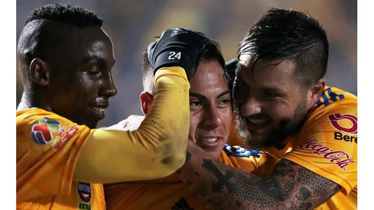 Gignac se tomó una foto con Vargas que ilusionará a Tigres.