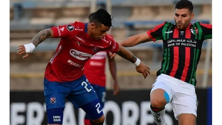 Partido parejo entre colombianos y chilenos.