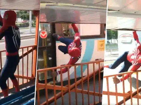 Video viral: Spiderman rompe todo y camina sobre un bus