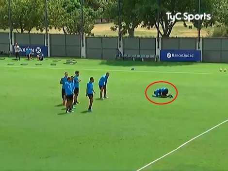 Villa apuntó al arco, la tiró a las nubes y mientras todos se estallaban de la risa él se desmoronó en el piso