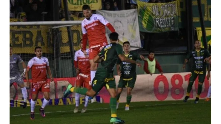 Defensa y Justicia vs Argentinos Juniors por la Superliga.