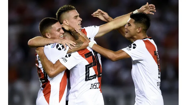 Racing jugó un partido para el olvido y River le hizo pasar vergüenza en el Monumental