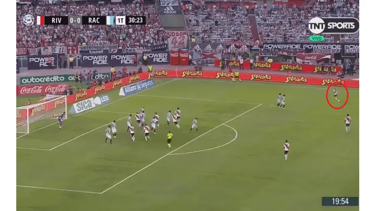 Está completamente demente: Quintero frotó la lámpara y clavó un golazo infernal