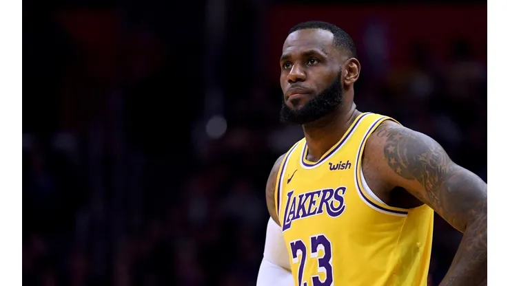 LeBron se defiende de las críticas por "intentar robar" a Anthony Davis: "No tengo que probar nada"