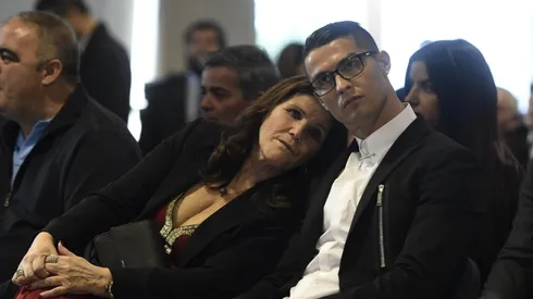 Muy fuerte: la madre de Cristiano Ronaldo contó que está "luchando por la vida"