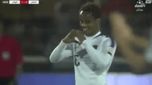 Con suspenso incluido, Carrillo volvió a marcar en Arabia Saudita