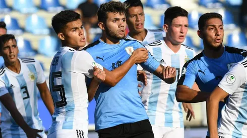 Uruguay puede ser campeón o hasta quedarse fuera del Mundial (Foto: Twitter)