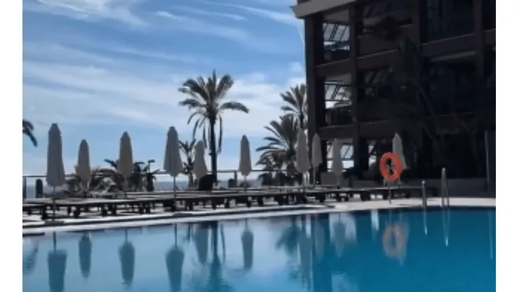Jiménez la está pasando de 10 en las vacaciones.