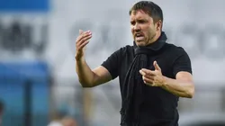 Coudet, apuntado por Sagra.