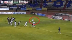 Retrocede un casillero: el penal que le atajaron a Beto Da Silva