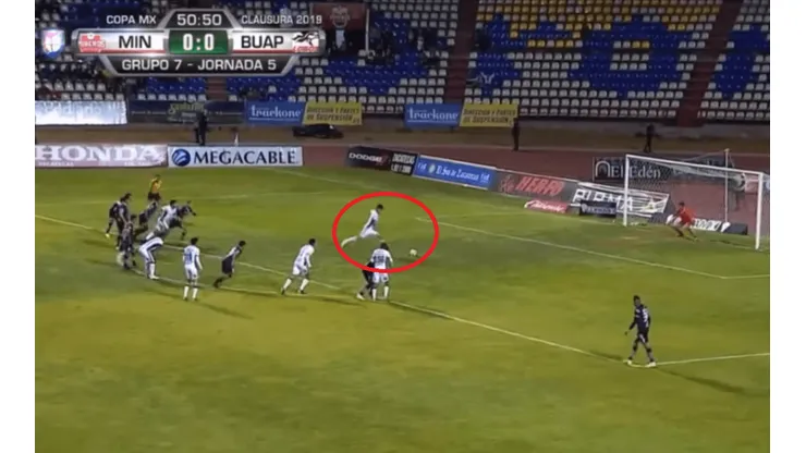 Retrocede un casillero: el penal que le atajaron a Beto Da Silva