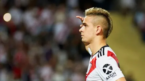 SOLDADO DE RIVER. Así festejó Rafael Santos Borré su gol contra Godoy Cruz (Foto: Getty).