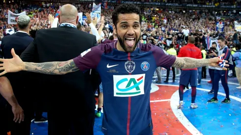 Dani Alves podría revolucionar el mercado a mitad de 2019 y dar un auténtico bombazo