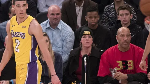 LaVar Ball llama perdedores a los Lakers y quiere que Lonzo cambie de equipo