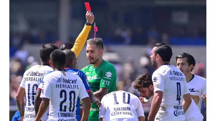 Quintana se fue expulsado ante Monterrey.