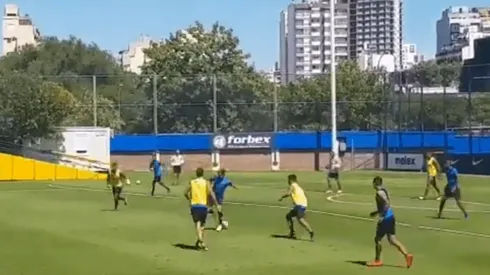 Foto del taco de Mauro Zárate en la práctica de Boca.