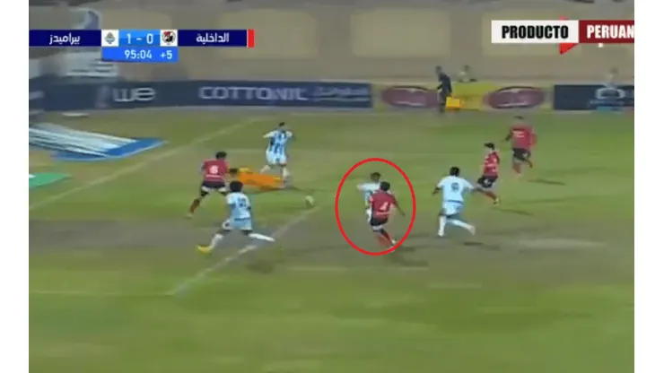 Está intratable: así fue el primer gol de Cristian Benavente con el Pyramids en Egipto