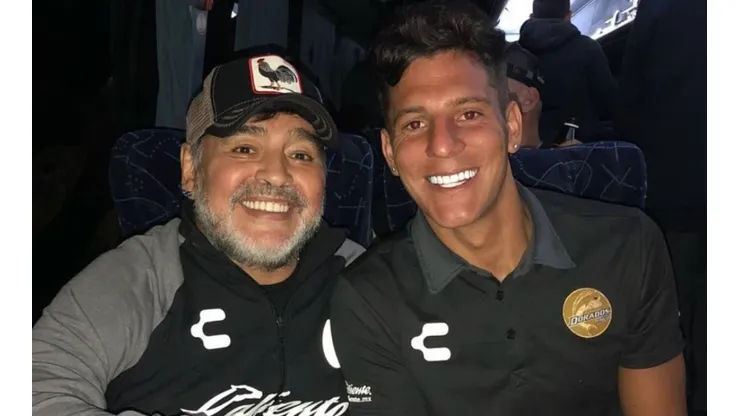 Diego Maradona y Gaspar Servio, juntos.